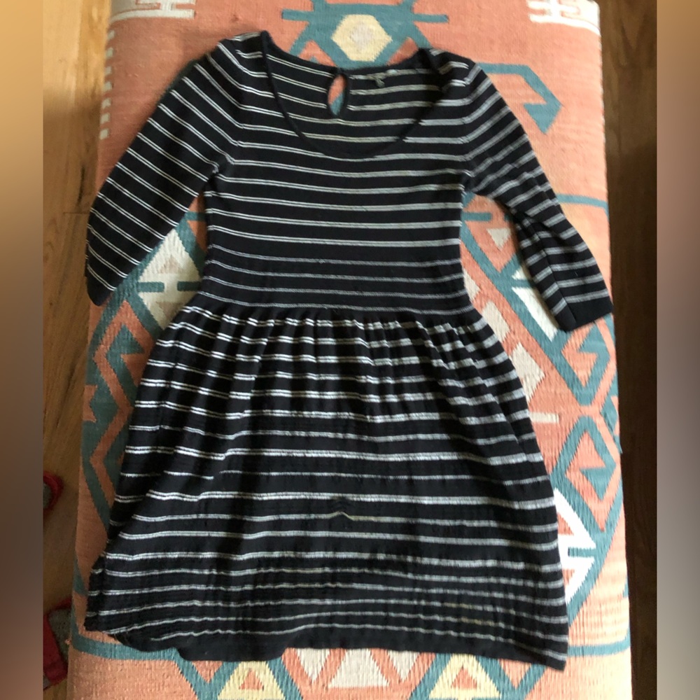 ANTHROPOLOGIE knit sweater dress L